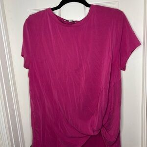 Green Envelope Fuchsia Short Sleeve Tee
